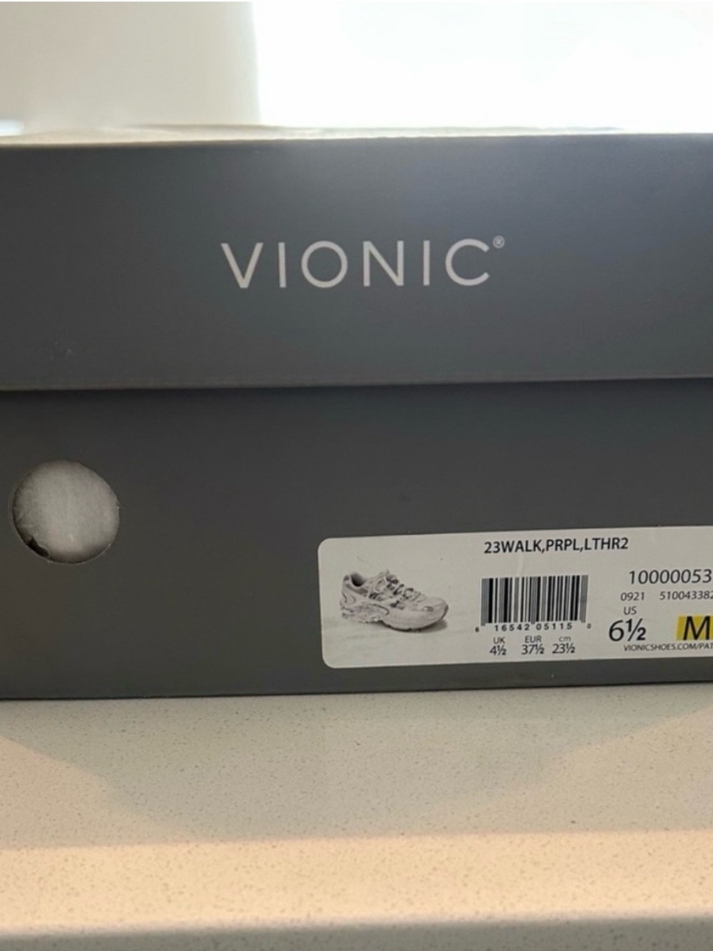 Vionic 23Walk Classic Sneaker - Picture 2 of 3